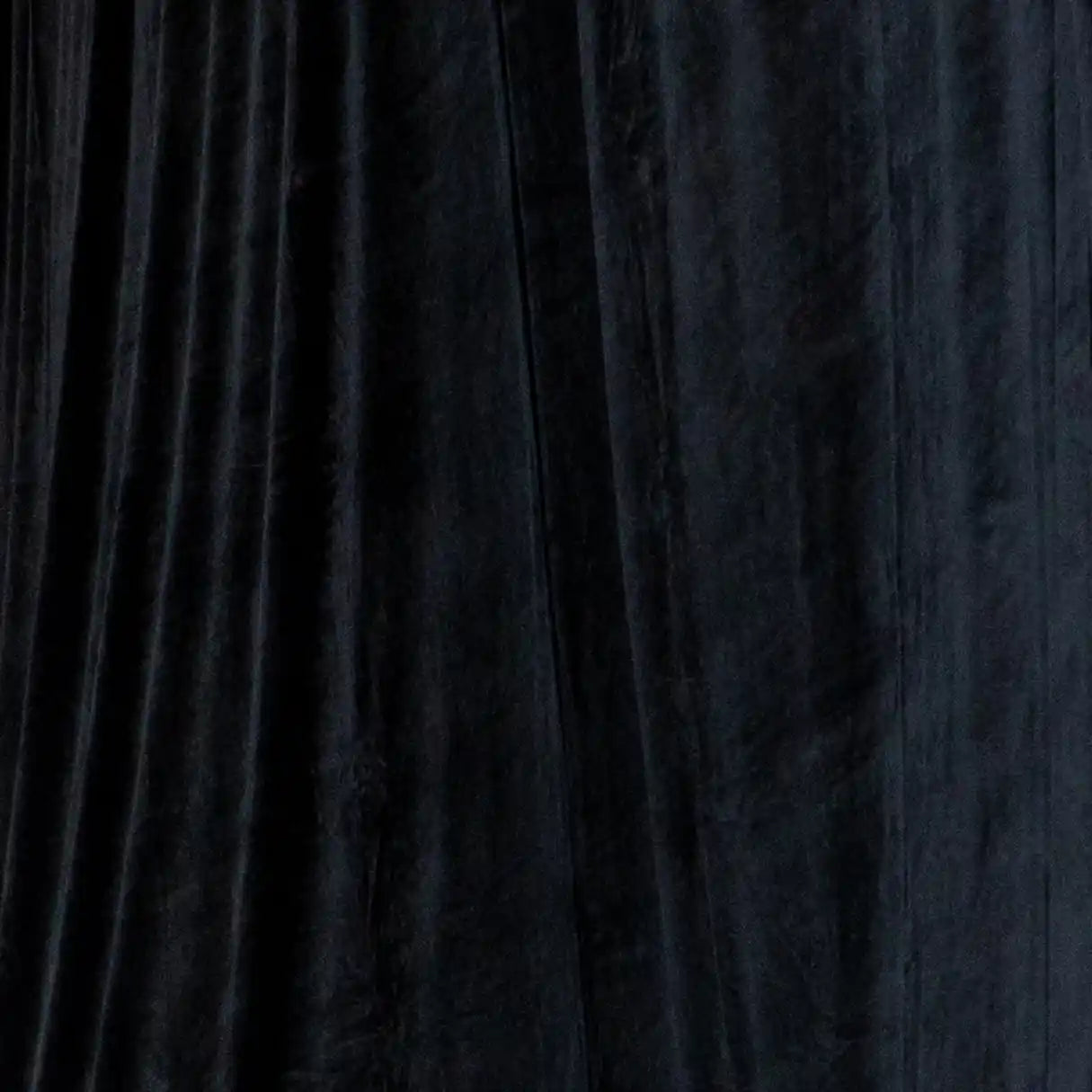 Backdrop Curtain – 3.15m x 4.25m Black Velvet 300gsm