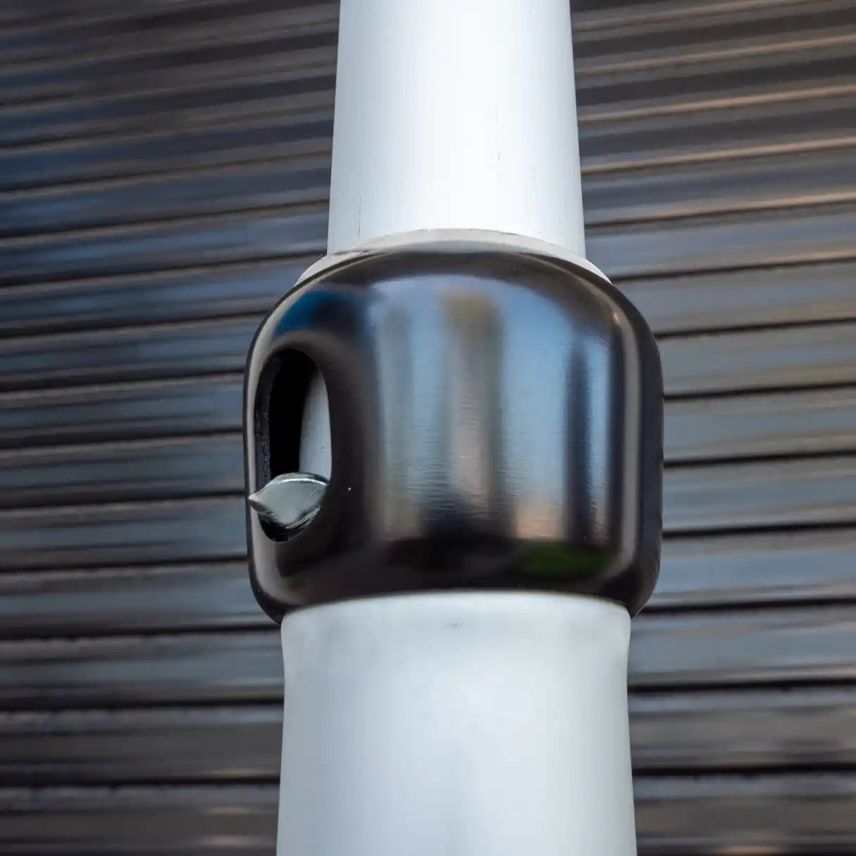 Telescopic Backdrop Pole ā 2.13m to 3.6m Adjustable