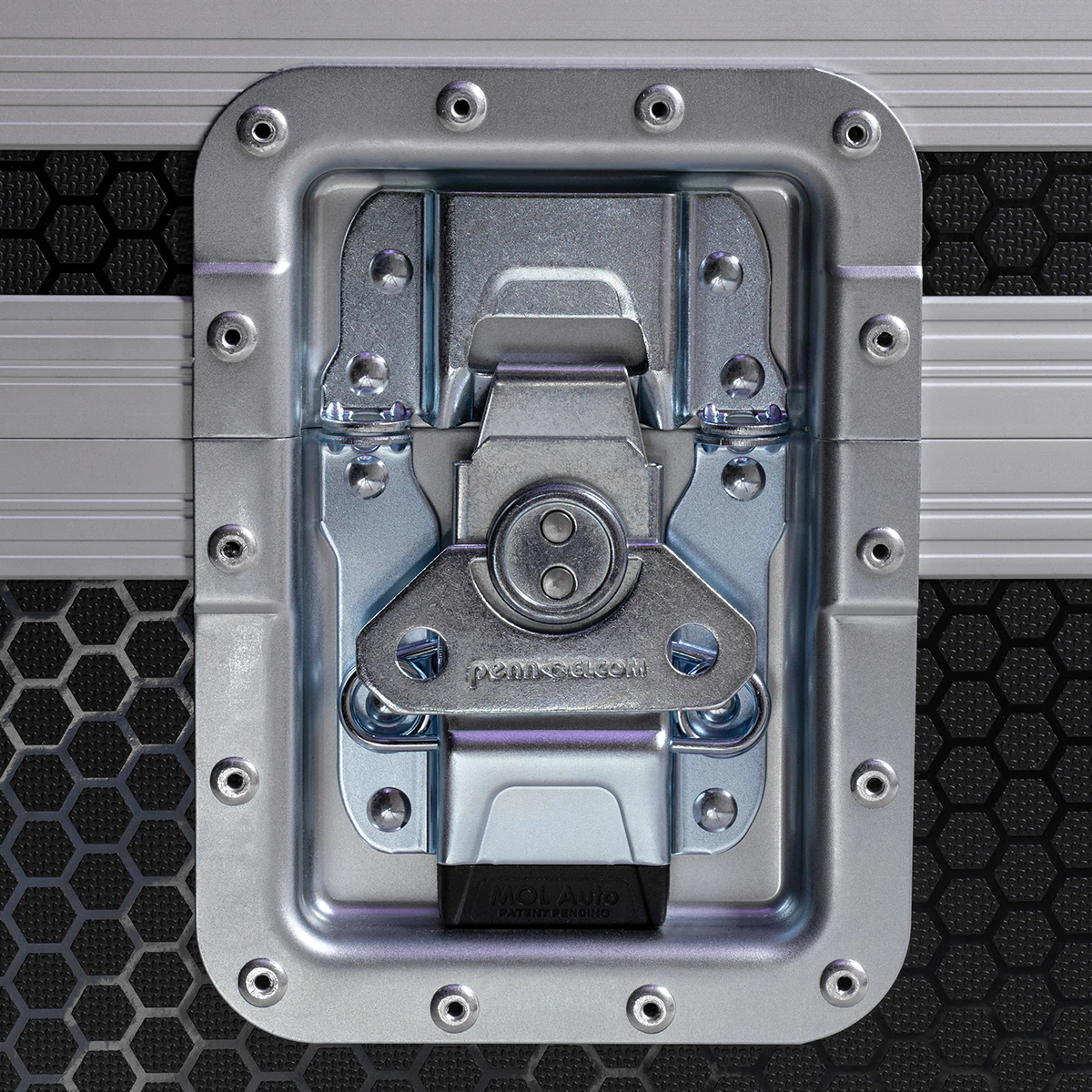 The Essentials Large & Tall Cable Packer