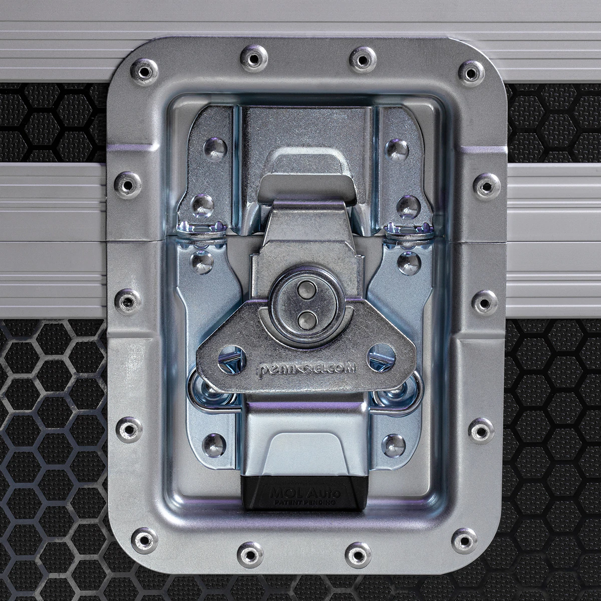 Small & Tall, Essentials Cable Packer