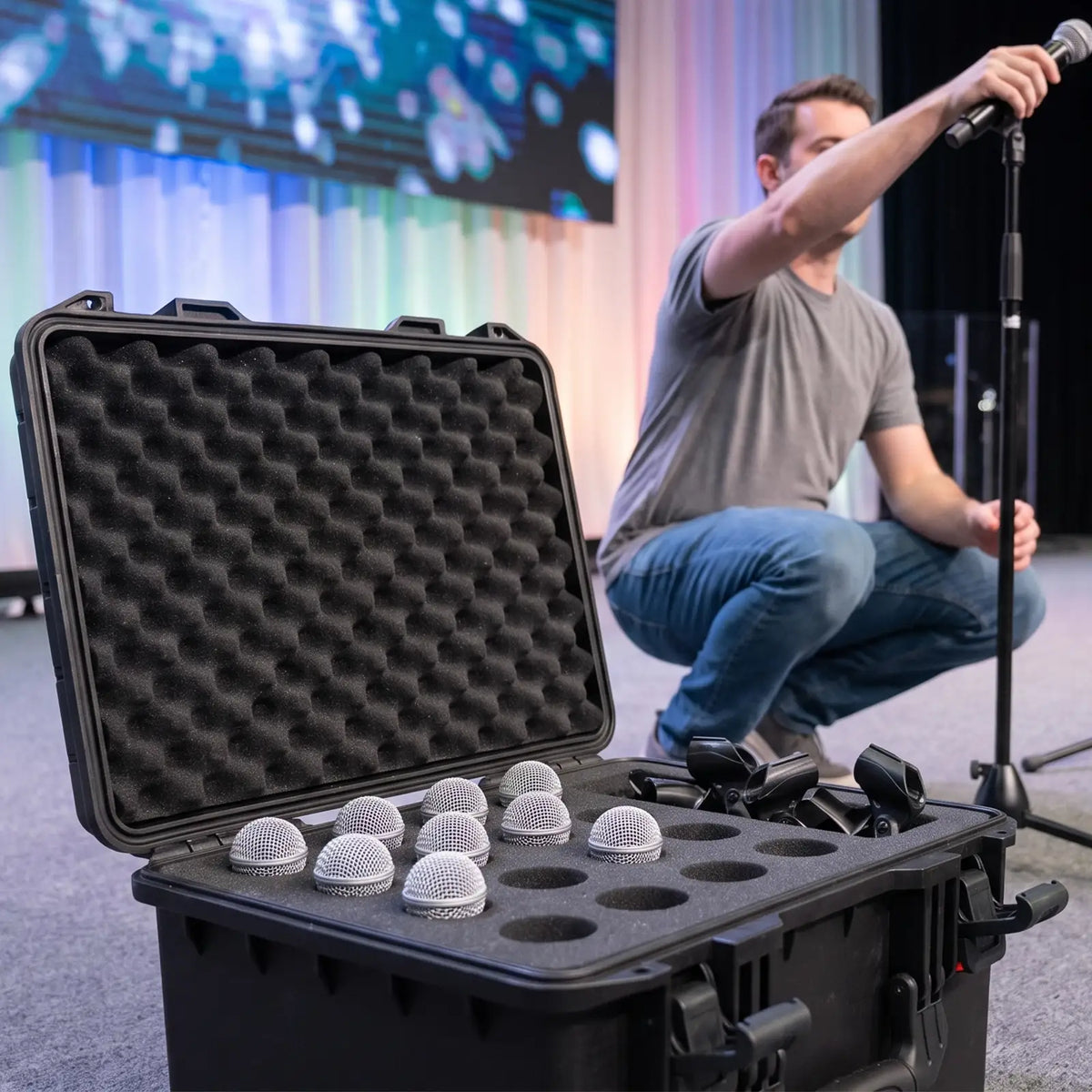 16-Slot Microphone Hard Case