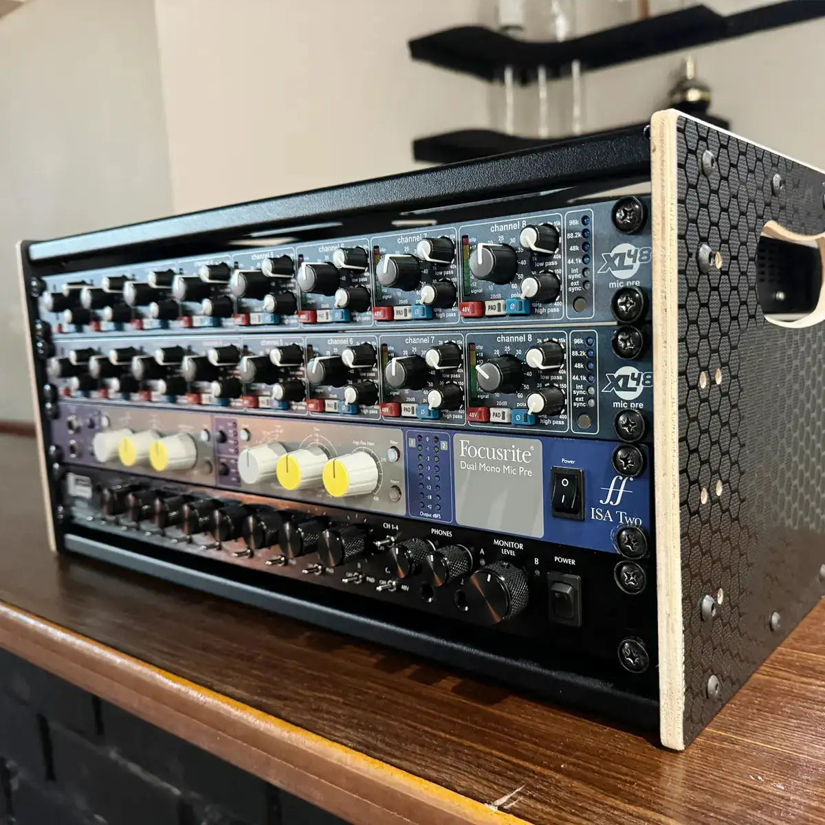 Titan AV Flyrack X 4RU