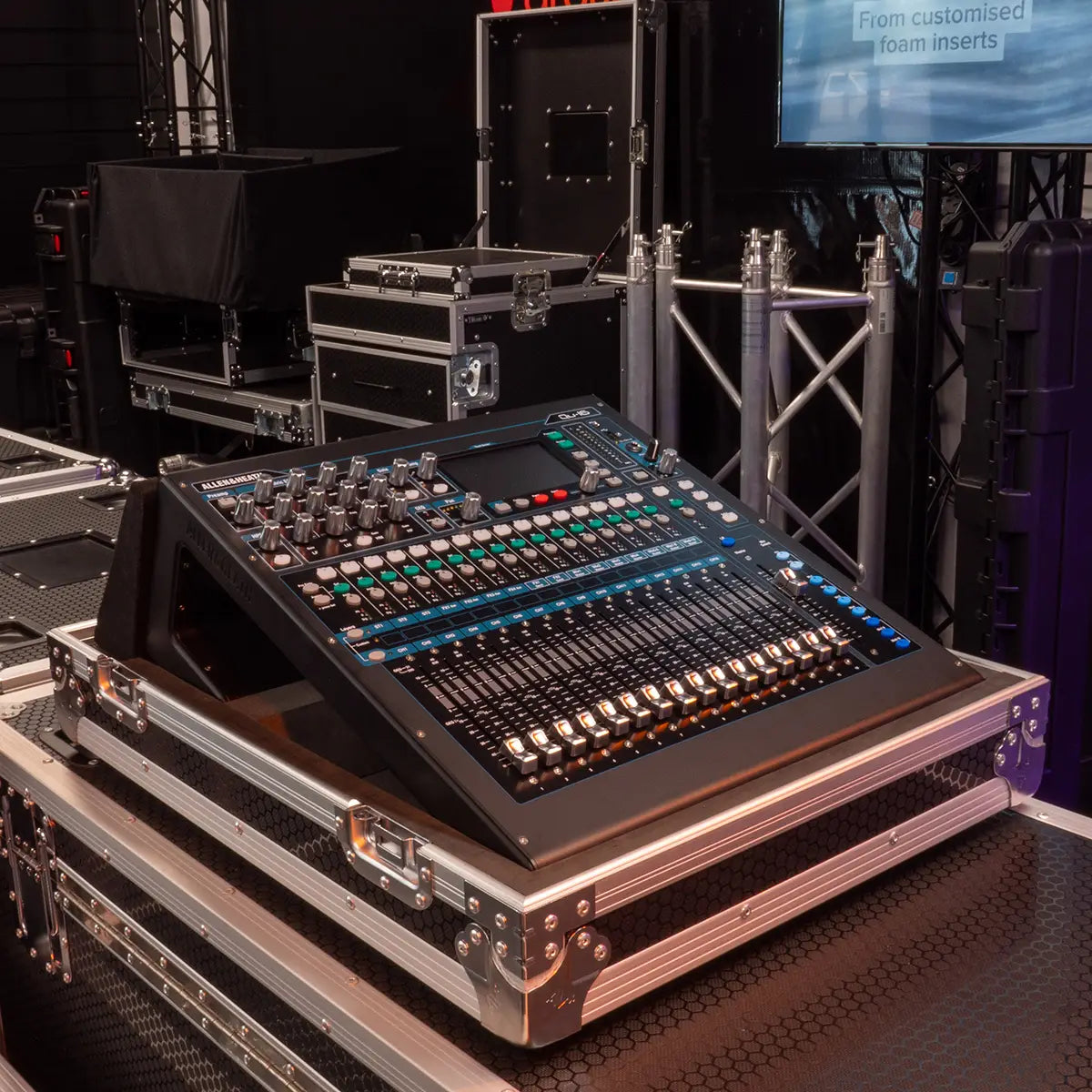 Mixer Case for Allen & Heath QU16
