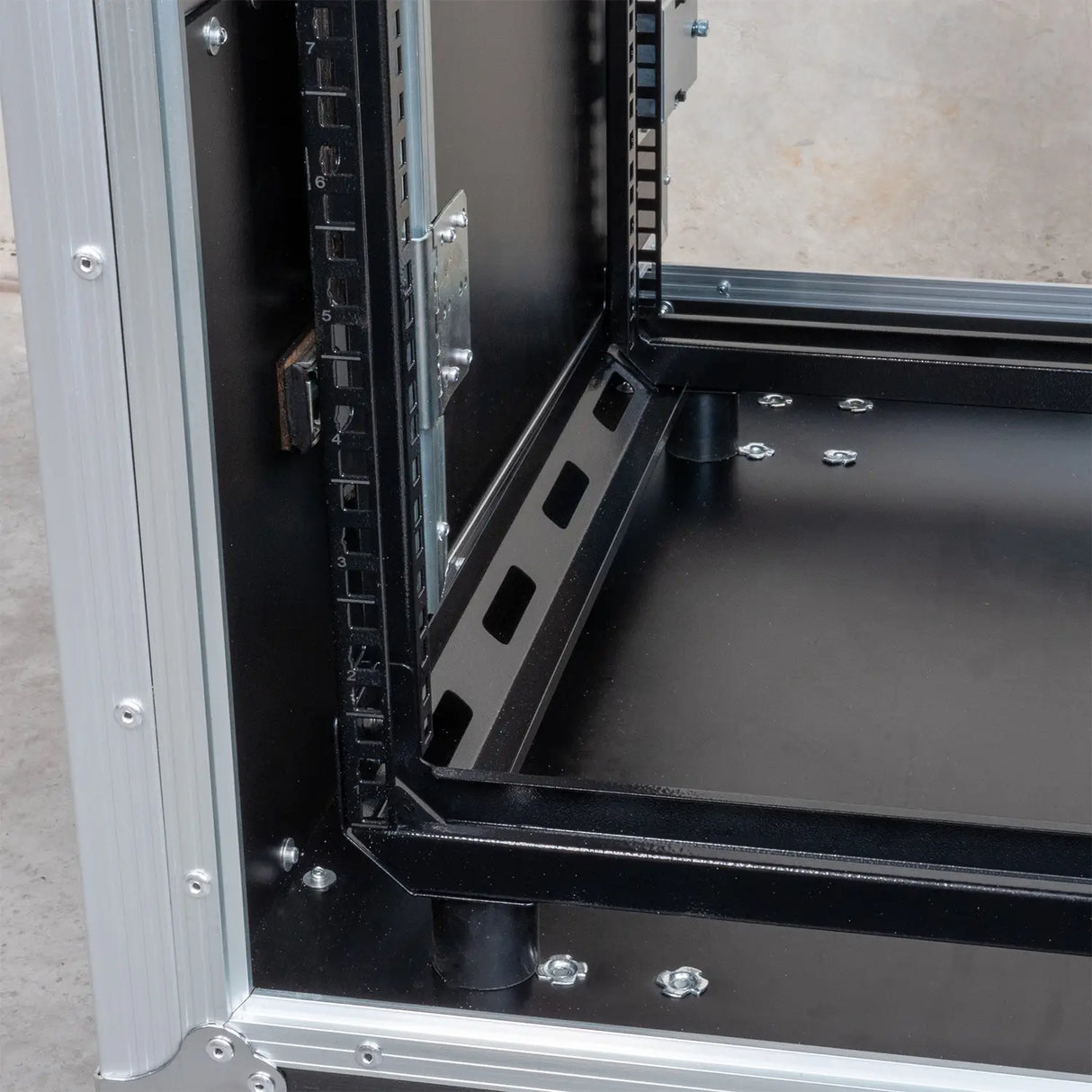 19" 14RU Slam Rack Road Case on Castors, Pro Series