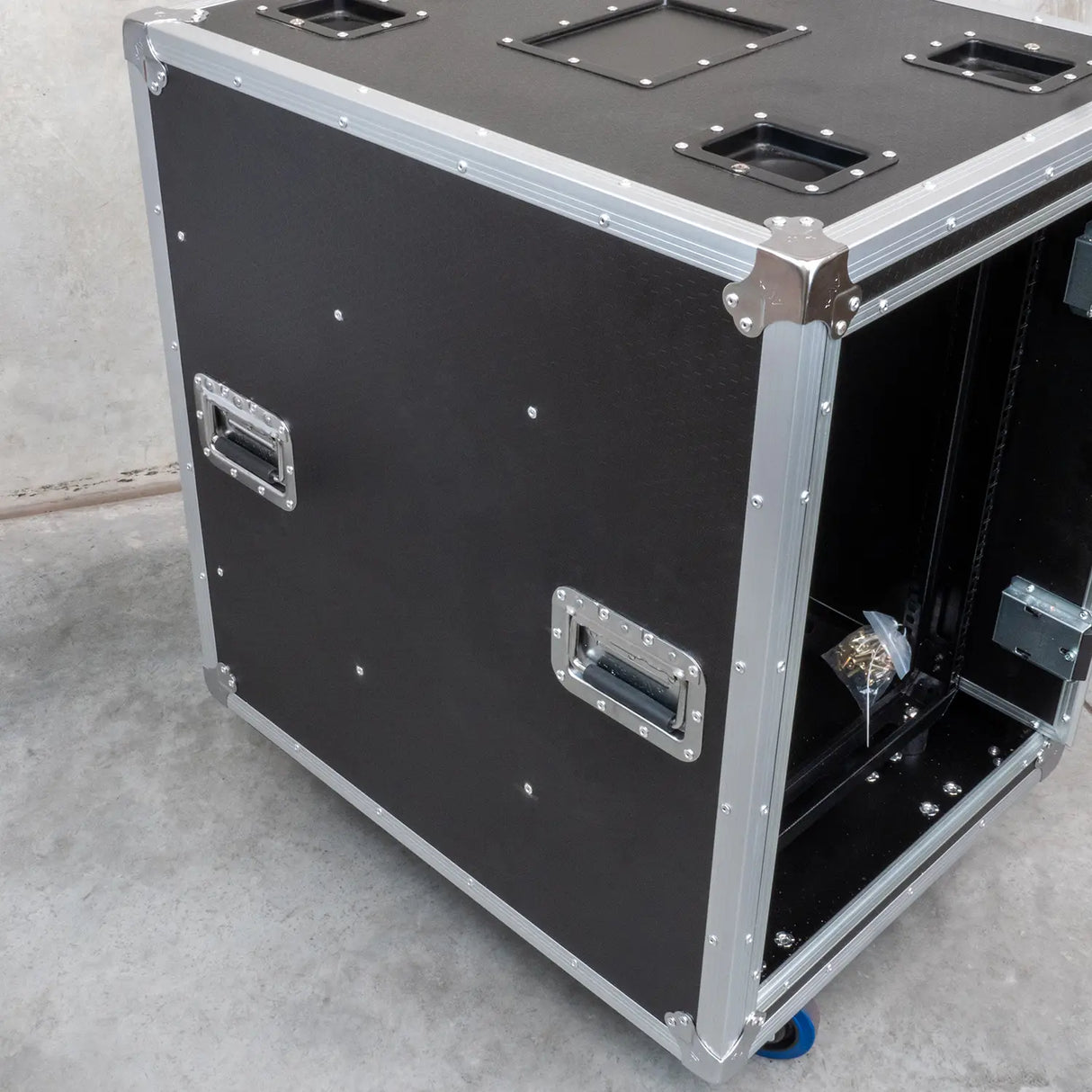 19" 14RU Slam Rack Road Case on Castors, Pro Series
